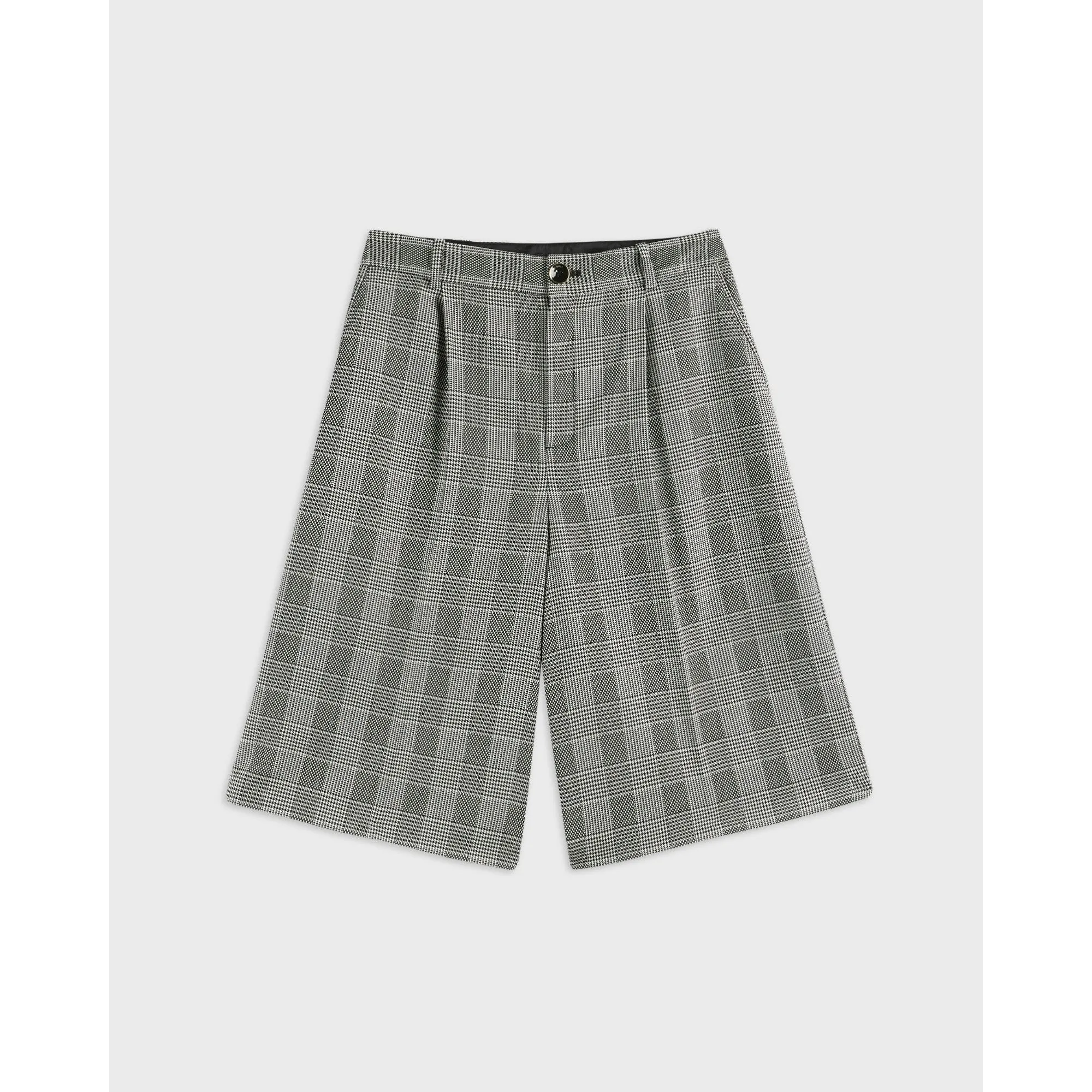 Women Wmf-Kyrias-Tailored Knee Length Short - Black